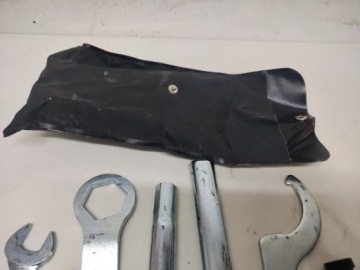 YAMAHA R6 RJ05 RJ09 03-05 СЕРВИСНЫЙ ИНСТРУМЕНТ ГАЕЧНЫЕ КЛЮЧИ