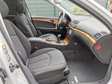 Mercedes Klasa E W211 Kombi S211 3.0 V6 (280 CDI) 190KM 2005 Mercedes E 280 3.0 V6 280 CDI 190KM Navigacja, zdjęcie 16