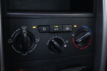 Peugeot 207 Hatchback 5d 1.6 HDi 109KM 2007 Peugeot 207 1.6 HDi, Klima,ALU, El. szyby, zdjęcie 16