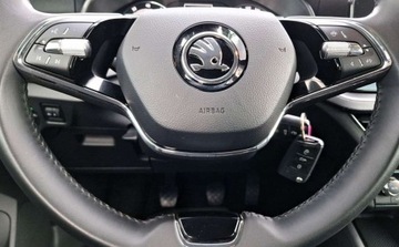 Skoda Kamiq Crossover 1.0 TSI 95KM 2022 Skoda Kamiq 1.0 TSI Ambition 1WL. ASO Benzyna 95KM, zdjęcie 11