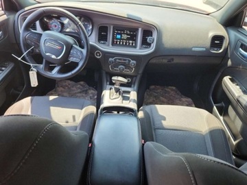 Dodge Charger VII 3.6 V6 296KM 2022 Dodge Charger 2022r., Sxt, 3.6L, od ubezpieczalni 3.6 Benzyna 296KM, zdjęcie 6