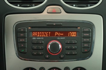 Ford Focus II Kombi 1.6 Duratorq TDCi DPF 109KM 2010 Ford Focus 1.6 TDCi, Salon Polska, Klima, zdjęcie 8