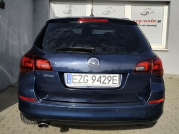 Opel Astra J Sports Tourer 1.4 Turbo ECOTEC 120KM 2011 Opel Astra zadbany serwis bogata opcja, zdjęcie 6