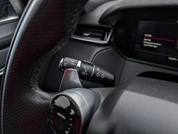 Land Rover Range Rover Velar SUV 2.0 SD4 240KM 2019 Land Rover Range Rover Velar Navi 4X4 Kamera Full Led Elek. Klapa Gwarancja, zdjęcie 31