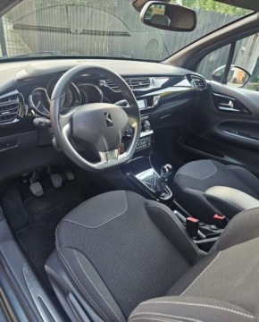 DS 3 Hatchback (Citroen) 1.2 VTi 82KM 2014 Citroen DS3 Citroen DS3 Pure Tech VTi 82 SoChic 1.2 Benzyna 82KM, zdjęcie 10