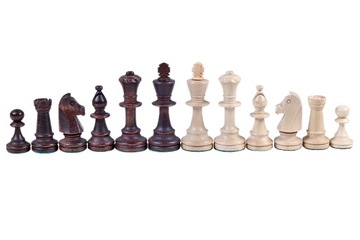 Шахматные фигуры STAUNTON №5 в легкой деревянной коробке.