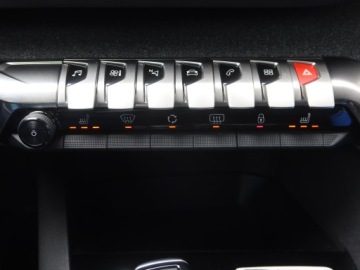 Peugeot 3008 II Crossover Facelifting  1.2 PureTech 130KM 2022 Peugeot 3008 1.2 PureTech, Salon Polska, zdjęcie 18