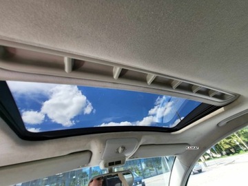 Volkswagen New Beetle Hatchback 1.6 102KM 2004 Volkswagen New Beetle VW New Beetle 1,6 Benzyna Zamiana 1.6 Benzyna 102KM, zdjęcie 1