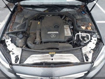 Mercedes Klasa C W205 2018 Mercedes-Benz Klasa C 300 2018 2.0l 2.0 Benzyna 241KM, zdjęcie 8
