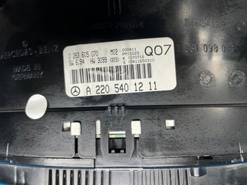 MERCEDES W220 3.2CDI PŘÍSTROJOVÁ DESKA BUDÍKY A2205401211