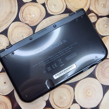 НОВАЯ консоль NINTENDO 3DS XL, черный комплект, чехол, зарядное устройство, коробка 9+/10