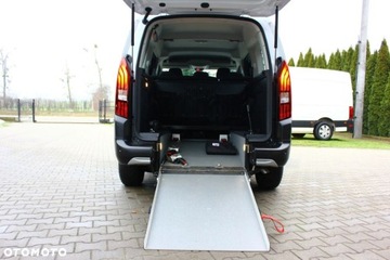 Peugeot Rifter Standard 1.5 BlueHDI 102KM 2024 Peugeot Rifter Peugeot Rifter N1 BlueHDI 100 L2 Allure 1.5 Diesel 102KM, zdjęcie 29