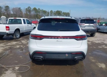 Porsche Macan SUV Facelifting II 2.0  265KM 2022 Porsche Macan 2022 PORSCHE MACAN, 2L, od ubezpieczalni 2.0 Benzyna 265KM, zdjęcie 5