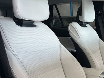 Mercedes GLC C254/X254 Coupe 2.0 220d 197KM 2025 MERCEDES-BENZ GLC 220 d 4-Matic AMG Line 2.0 (197KM) 2025, zdjęcie 4