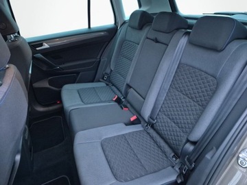 Volkswagen Golf Sportsvan Sportsvan Facelifting 1.0 TSI 110KM 2018 Volkswagen Golf Sportsvan Kamera Zadbany Maly przebieg Benzyna 110KM, zdjęcie 11