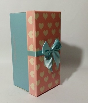 Прямоугольная подарочная коробка ко Дню Влюбленных