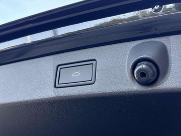 Volkswagen Arteon Fastback Facelifting 2.0 TSI 190KM 2024 Volkswagen Arteon R-Line Reflektory LED Keyless Lane Assist Tempomat Cyfro, zdjęcie 30