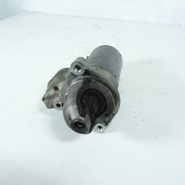 BMW 5 E60 E61 2.0D AUTOMAT STARTÉR 7796892