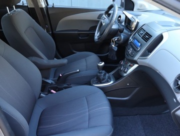 Chevrolet Aveo T250 Hatchback 5d 1.4 DOHC 101KM 2011 Chevrolet Aveo 1.4 i 16V, Salon Polska, zdjęcie 8