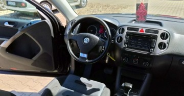Volkswagen Tiguan I SUV 2.0 TDI CR DPF 140KM 2008 Volkswagen Tiguan 2,0 TDI 140KM 4Motion DSG Pnorama Hak Serwis 2.0 Diesel, zdjęcie 5