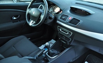 Renault Megane III Coupe 1.6 16v 110KM 2009 Renault Megane 1.6 Benzyna 110 km 6-biegowy Klimatyzacja 1.6 Benzyna 110KM, zdjęcie 16