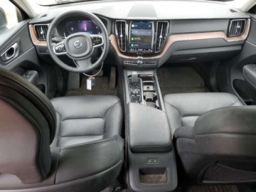 Volvo XC60 II 2023 Volvo XC 60 Plus 2023 2.0l 2.0 Benzyna 247KM, zdjęcie 8