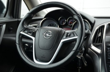 Opel Astra J Sports Tourer 1.4 Turbo ECOTEC 140KM 2012 CZARNA ZAREJESTROWANA 1.4T 140KM COSMO SERWIS NAVI SKÓRA GRZ.FOTELE, zdjęcie 29