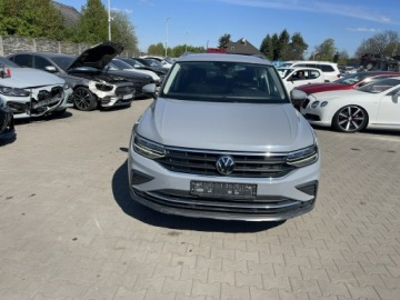Volkswagen Tiguan II SUV Facelifting 2.0 TDI 150KM 2021 Volkswagen Tiguan Automat Klimatronik Parktronik, zdjęcie 10