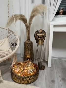 СТЕКЛЯННЫЙ ШАР, СВЕТЯЩИЕСЯ РОЖДЕСТВЕНСКИЕ УКРАШЕНИЯ, ВЕРЕВКА.