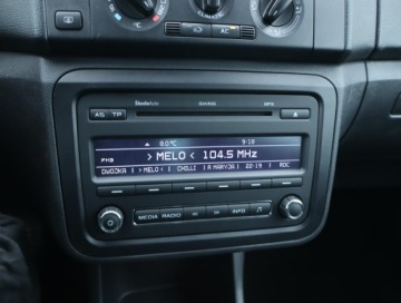 Skoda Fabia II Hatchback Facelifting 1.2 TSI 85KM 2010 Skoda Fabia 1.2 TSI, Klima,ALU, zdjęcie 11