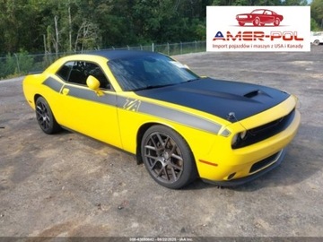Dodge Challenger III 2017 Dodge Challenger Challenger rt 5.7 Benzyna 372KM