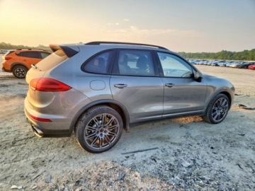 Porsche Cayenne II SUV Facelifting 4.8 520KM 2015 Porsche Cayenne Turbo 2015 4.8 Benzyna 520KM, zdjęcie 3