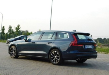Volvo V60 II  2021 Volvo V60 z Gwarancja Fotele Podgrzewane Kamera 2.0 Diesel 197KM, zdjęcie 27
