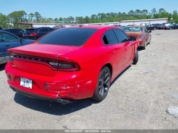 Dodge Charger VII 2018 Dodge Charger 2018 Dodge Charger SXT RWD 3.6 Benzyna 292KM, zdjęcie 4