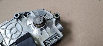 MOTOREK STŘEŠNÍHO OKNA 4G8959591 AUDI A6 C7