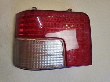 KLOSZ LAMPY LEWY TYLNY TYŁ PEUGEOT 205 OE EU VALEO