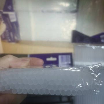 Przezroczyste plastikowe słomki do picia do picia