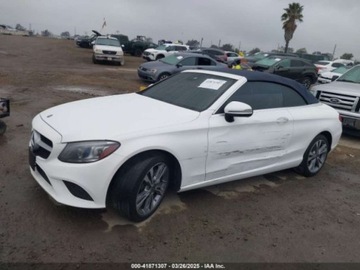 Mercedes Klasa C W206 2021 Mercedes-Benz Klasa C 300 Cabriolet 2021 2.0l 2.0 Benzyna 255KM, zdjęcie 2