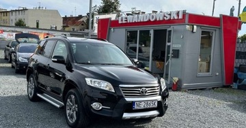 Toyota RAV4 III MPV 2.2 16V D-4D 177KM 2010