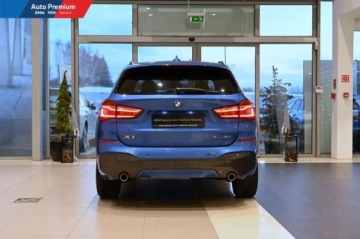 BMW X1 F48 Crossover xDrive18d 150KM 2018 BMW X1 xDrive18dSkorzana Kierownica MReflektory LEDFotele Sportowe 2.0, zdjęcie 18