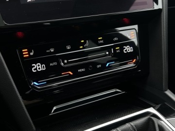 Volkswagen Arteon Fastback Facelifting 2.0 TDI 200KM 2023 Volkswagen Arteon R-Line | 4motion | Panorama | Ka, zdjęcie 25