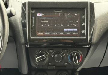 Suzuki Swift VI Hatchback 1.2 DualJet 90KM 2017 Suzuki Swift salon Polska, I wlasciciel, kamera cofania 1.2 Benzyna 90KM, zdjęcie 8