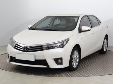 Toyota Corolla X Sedan Facelifting 1.6 Valvematic 132KM 2014 Toyota Corolla 1.6 Valvematic, Salon Polska, GAZ, zdjęcie 1