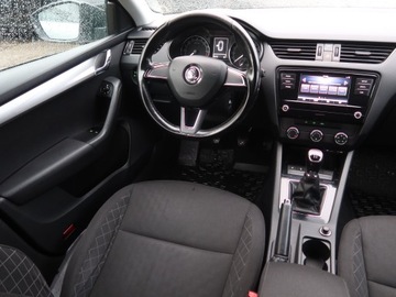 Skoda Octavia III Kombi Facelifting 1.6 TDI 115KM 2017 Skoda Octavia 1.6 TDI, Salon Polska, Klima, zdjęcie 6