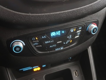 Ford Tourneo Courier I Mikrovan Facelifting 1.5 Duratorq TDCi 100KM 2019 Ford Tourneo Courier 1.5 TDCI, Salon Polska, zdjęcie 11