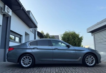 BMW Seria 5 G30-G31 2018 BMW Seria 5 BMW Seria 5 530e sport 2.0 Hybryda Plug-in 184KM, zdjęcie 5