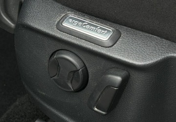 Volkswagen Passat B8 Variant Facelifting 1.5 TSI EVO 150KM 2023 Volkswagen Passat Variant Business Pakiety, ACC, Podgrzewane fotele, ergo, zdjęcie 30