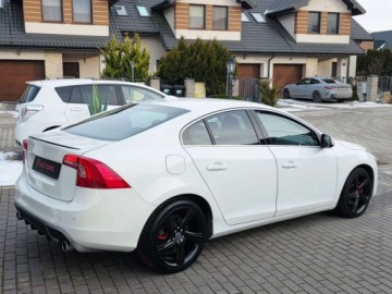 Volvo S60 II Sedan 2.0 D3 163KM 2012 Volvo S60 ___R-Design___2.0 D4 163KM___Bi-Xenon Skora Navi Alu18 Black___, zdjęcie 37