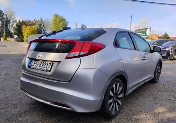 Honda Civic IX Hatchback 5d 2.2 i-DTEC 150KM 2012 Honda Civic 2012r, 2.2 CDTI. Lekko uszkodzony lewy przod. Jezdzi. 2.2, zdjęcie 3