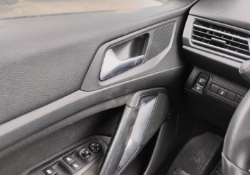 Peugeot 2018 Peugeot 308 122018r. 1.5 HDI. Lekko uszkodzony przod i prawy tyl. Jezdzi., zdjęcie 9